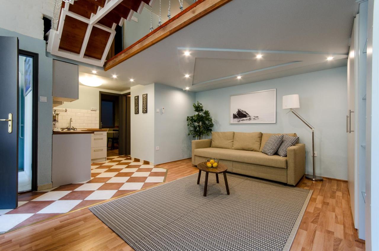 Paulay'S Studio Apartment In The City Center. Budapeste Exterior foto