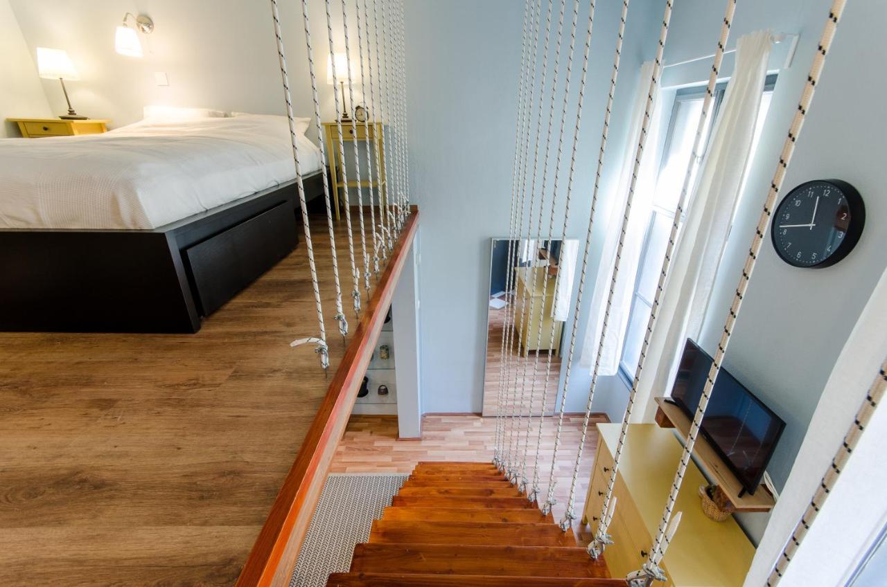 Paulay'S Studio Apartment In The City Center. Budapeste Exterior foto