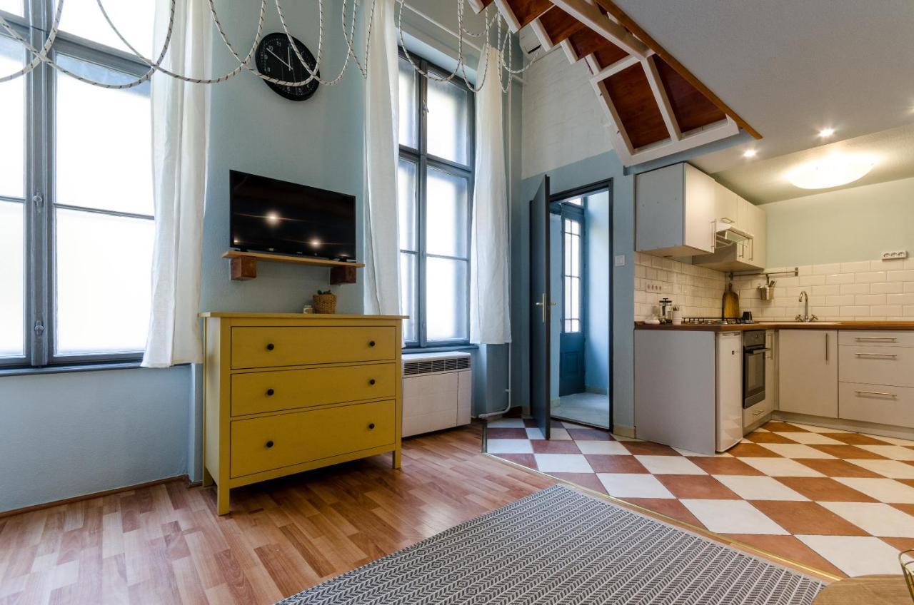 Paulay'S Studio Apartment In The City Center. Budapeste Exterior foto