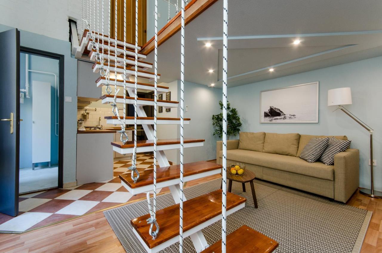 Paulay'S Studio Apartment In The City Center. Budapeste Exterior foto