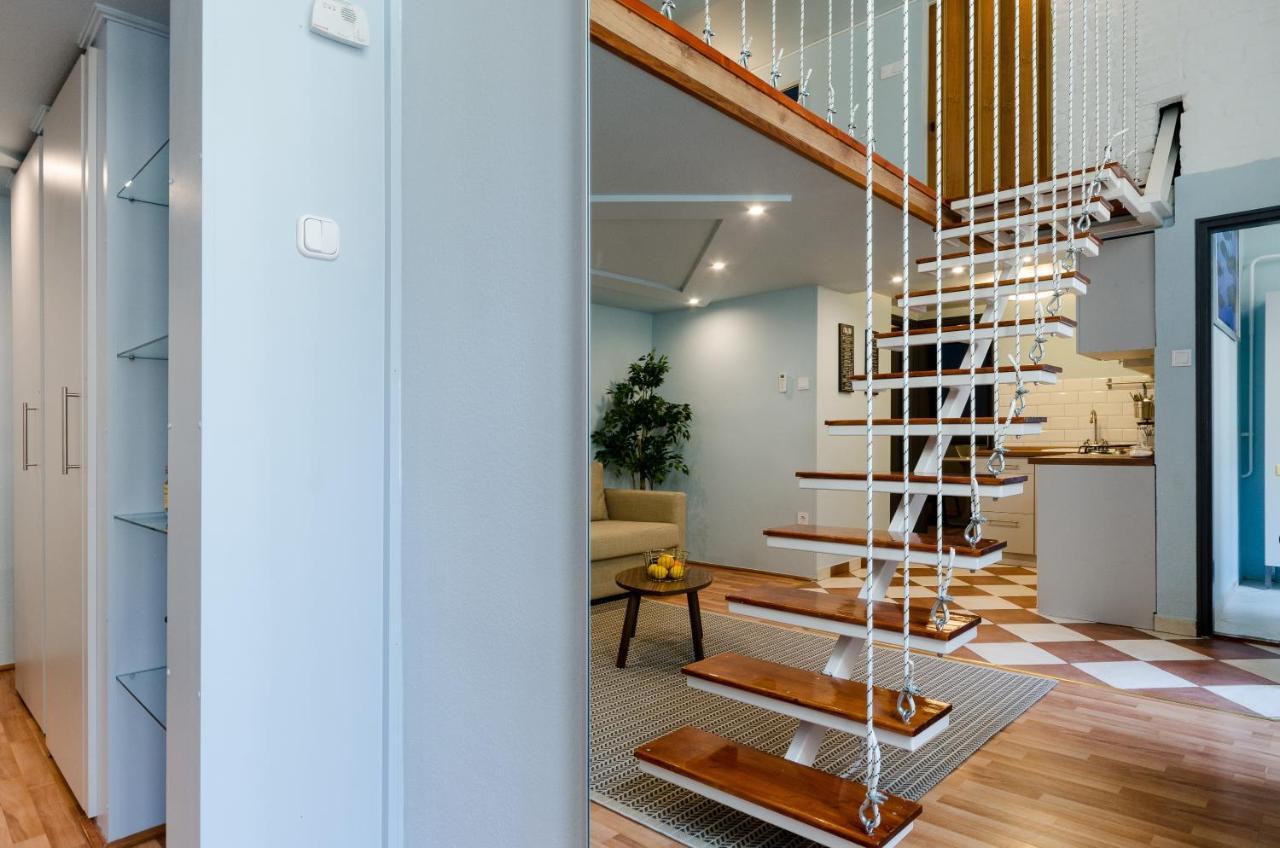 Paulay'S Studio Apartment In The City Center. Budapeste Exterior foto