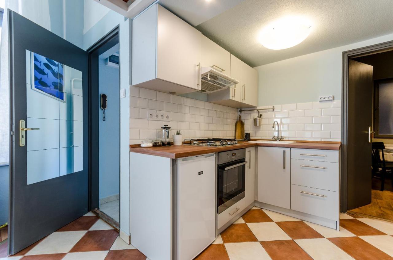 Paulay'S Studio Apartment In The City Center. Budapeste Exterior foto