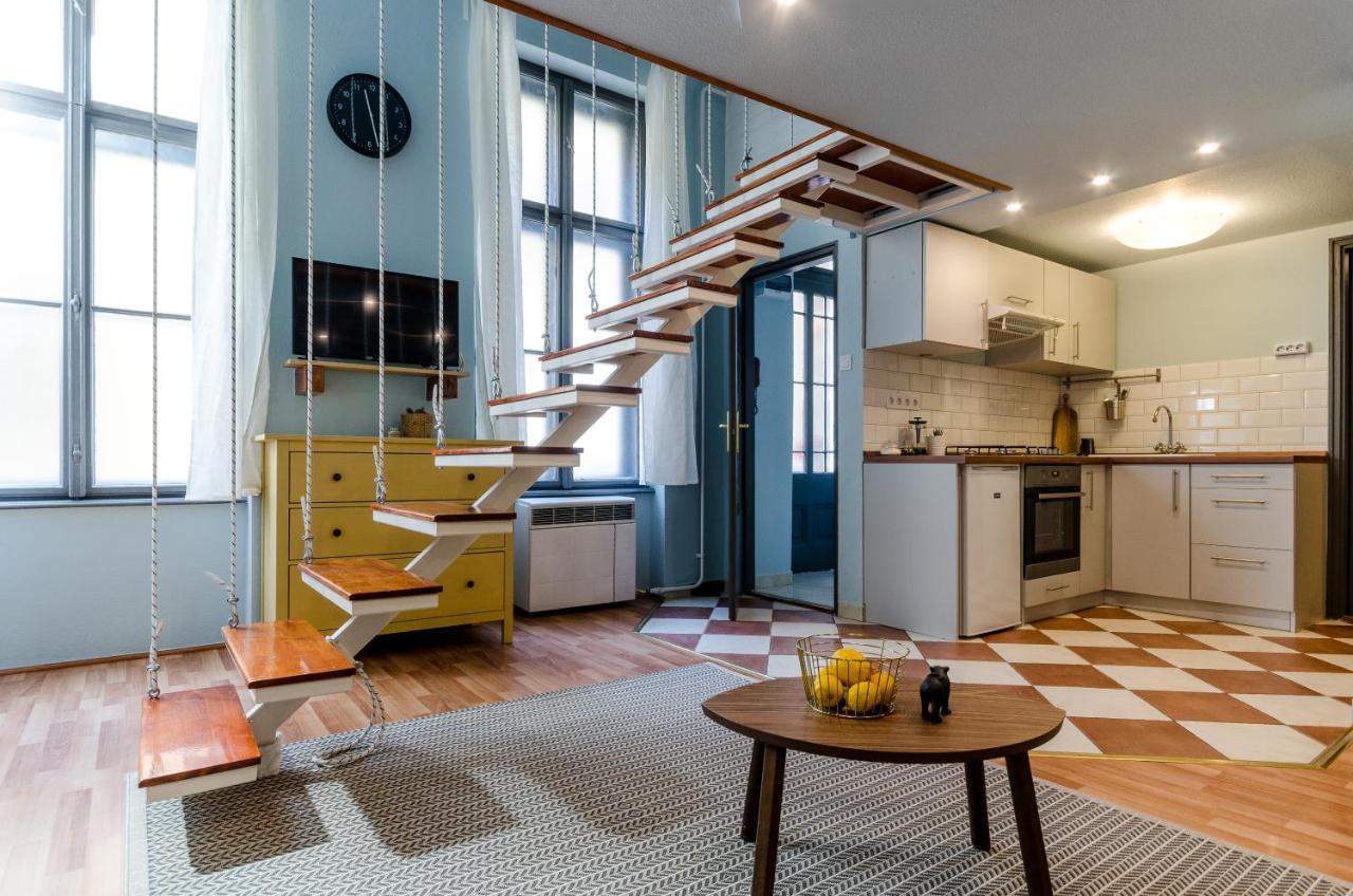 Paulay'S Studio Apartment In The City Center. Budapeste Exterior foto